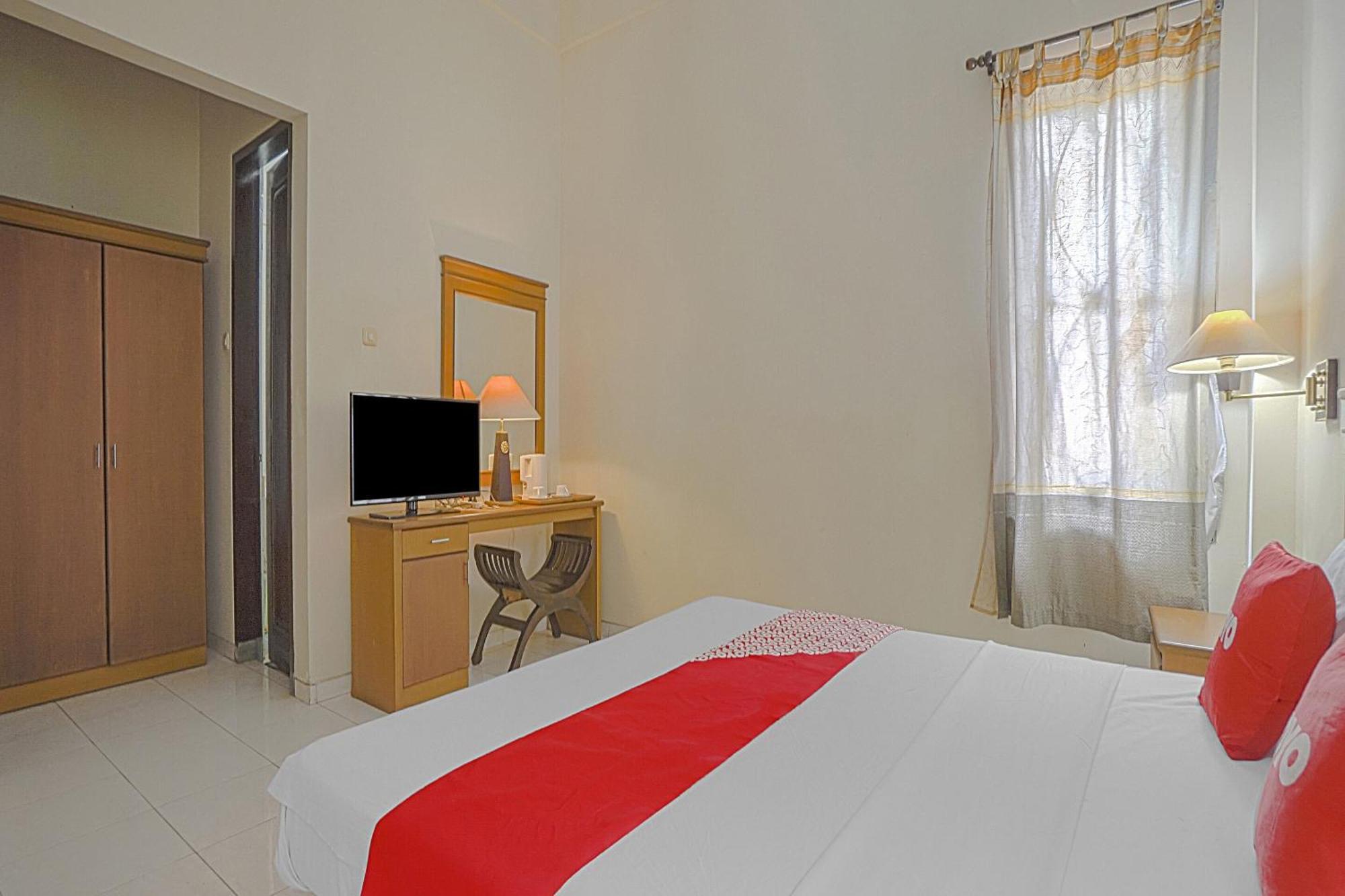 Oyo Life 90589 Palem Garden Hotel ตุลุงอากุง ภายนอก รูปภาพ