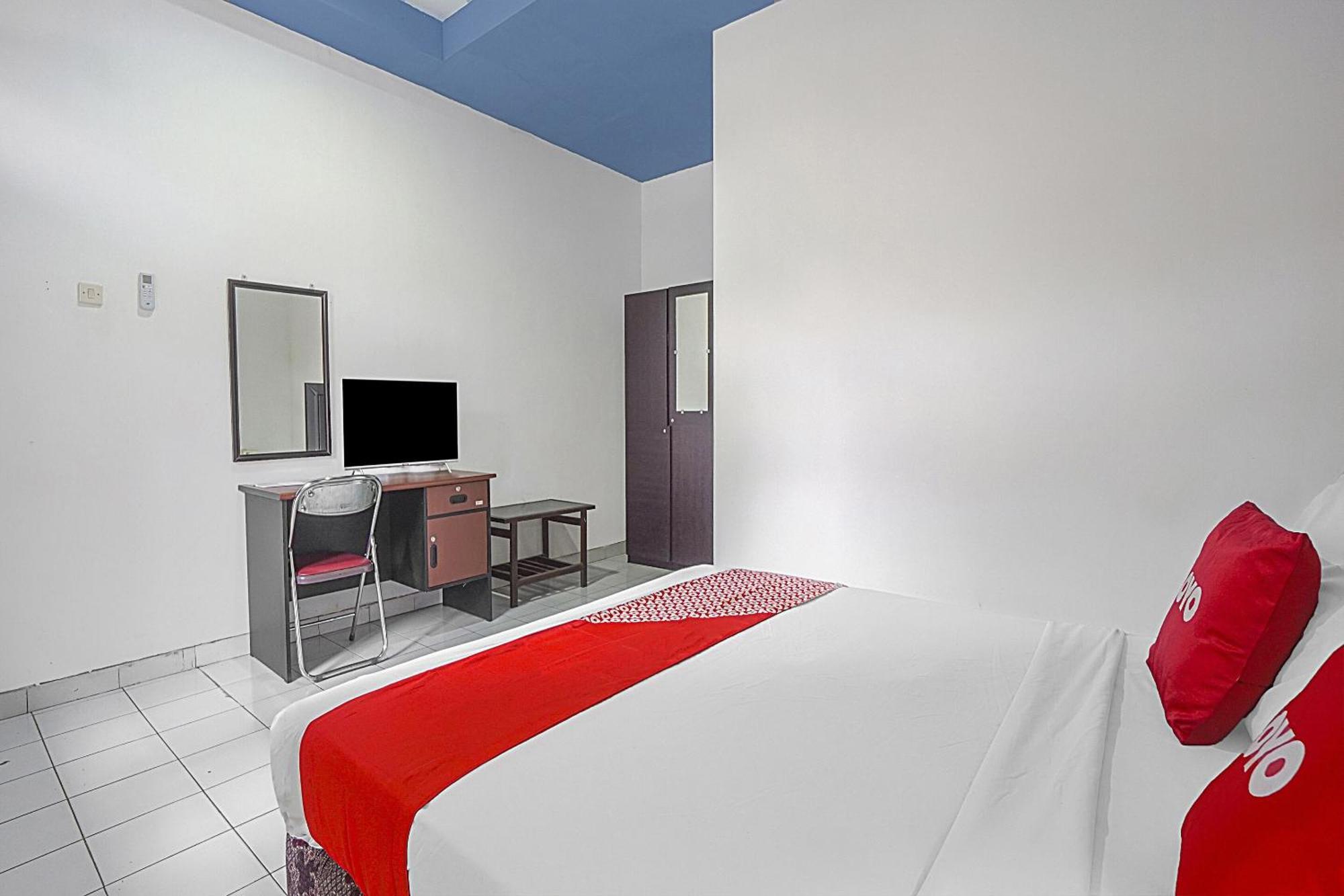 Oyo Life 90589 Palem Garden Hotel ตุลุงอากุง ภายนอก รูปภาพ