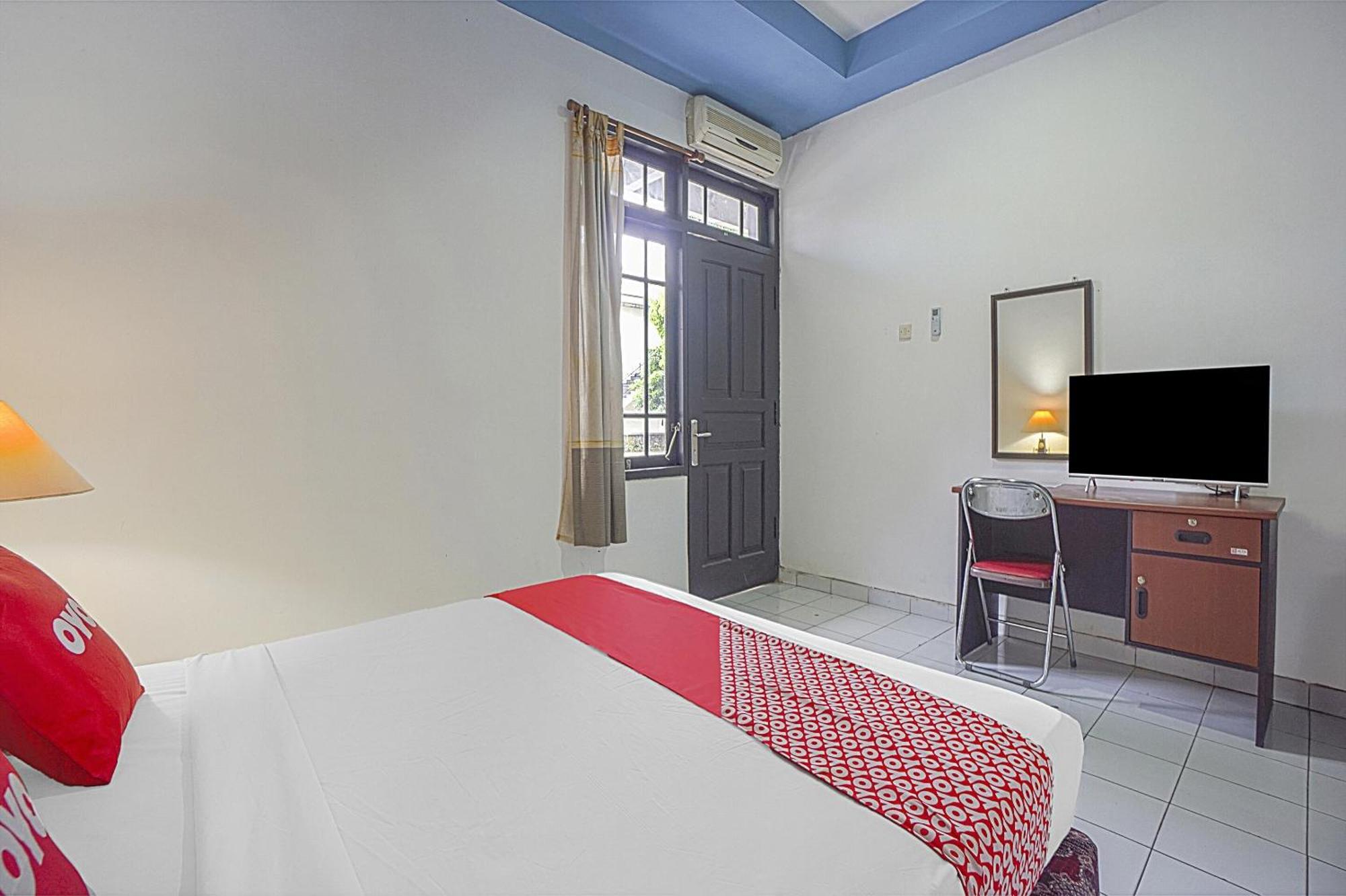 Oyo Life 90589 Palem Garden Hotel ตุลุงอากุง ภายนอก รูปภาพ