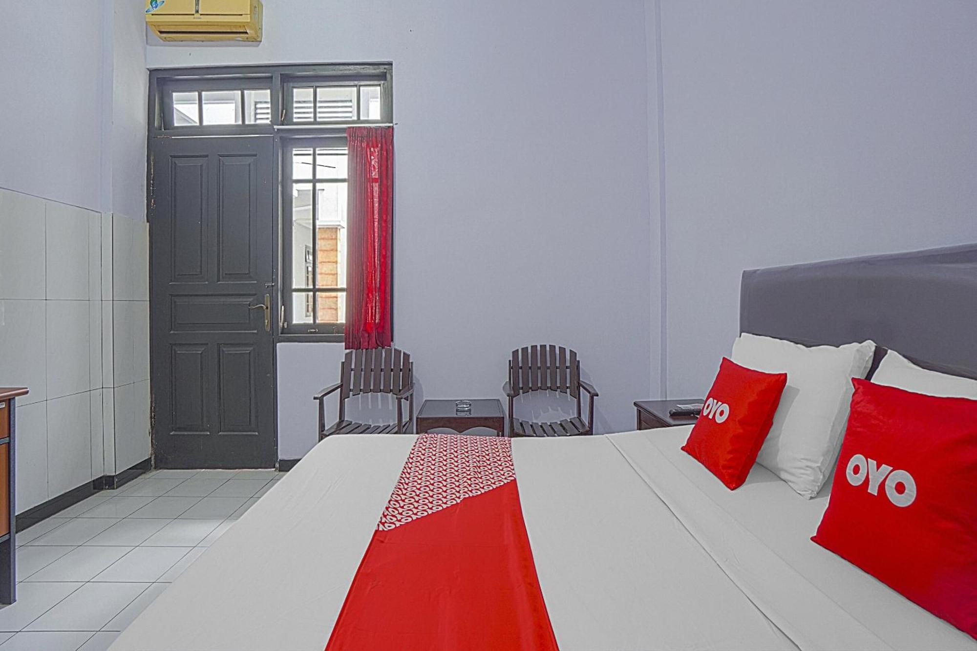 Oyo Life 90589 Palem Garden Hotel ตุลุงอากุง ภายนอก รูปภาพ