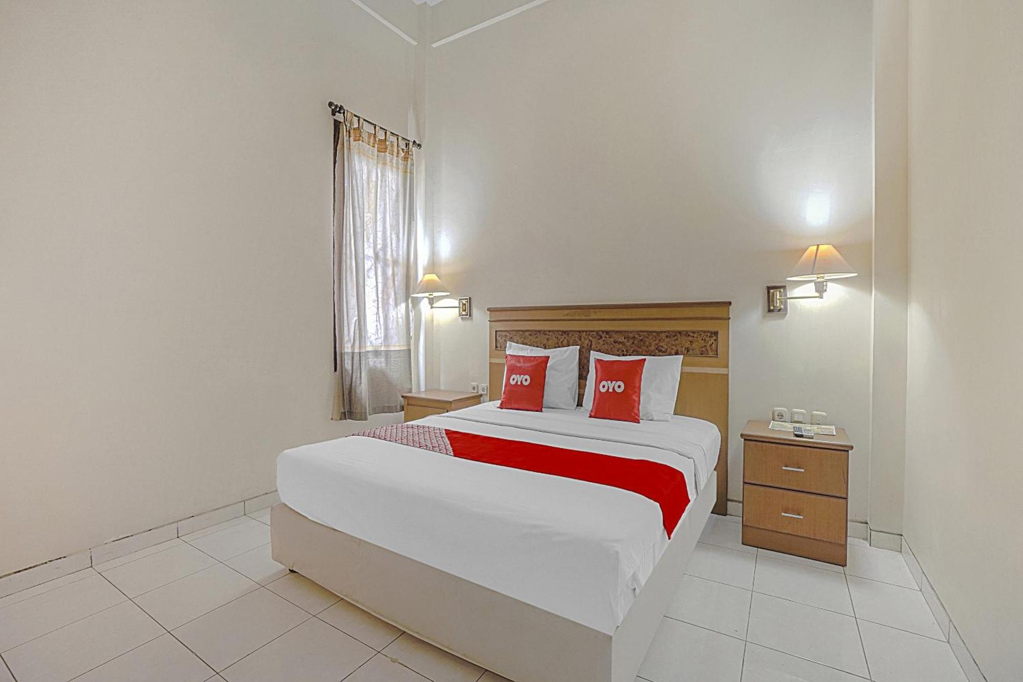 Oyo Life 90589 Palem Garden Hotel ตุลุงอากุง ภายนอก รูปภาพ