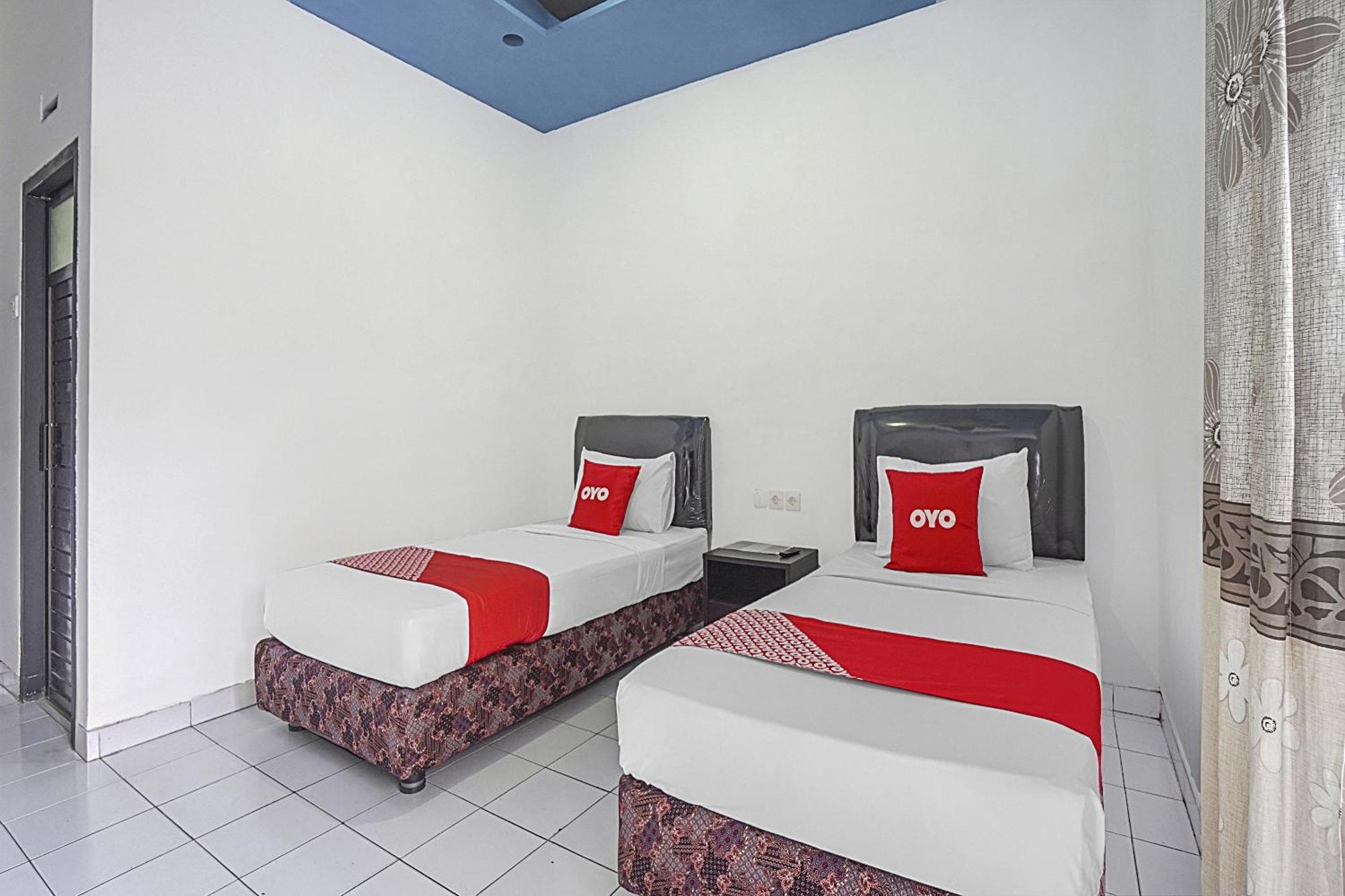 Oyo Life 90589 Palem Garden Hotel ตุลุงอากุง ภายนอก รูปภาพ